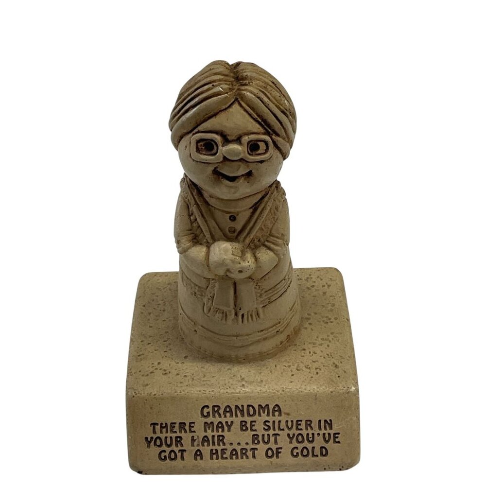 Heart Of Gold “Grandma” Figurine W-359 Paula‎ 1971 Beige Resin USA